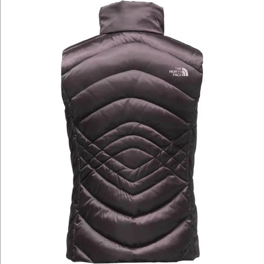 The North Face Aconcagua 550 Down Vest - Picture 2 of 8